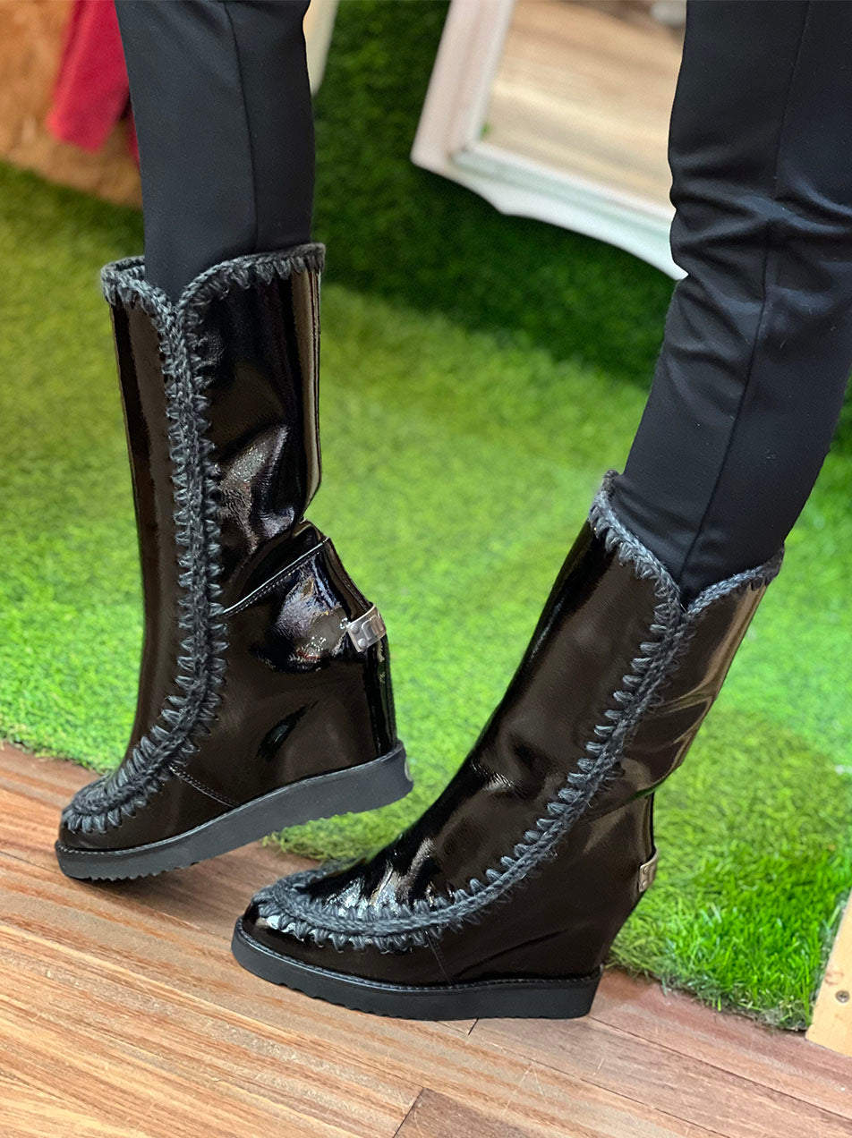 Mou French Toe tall wedge charol negro – Suma s Moda