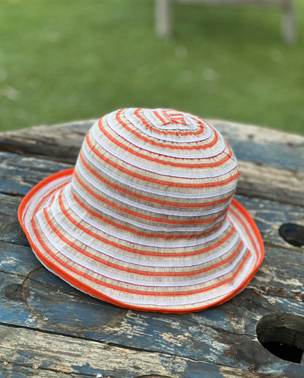Sombrero lino bicolor raya naranja